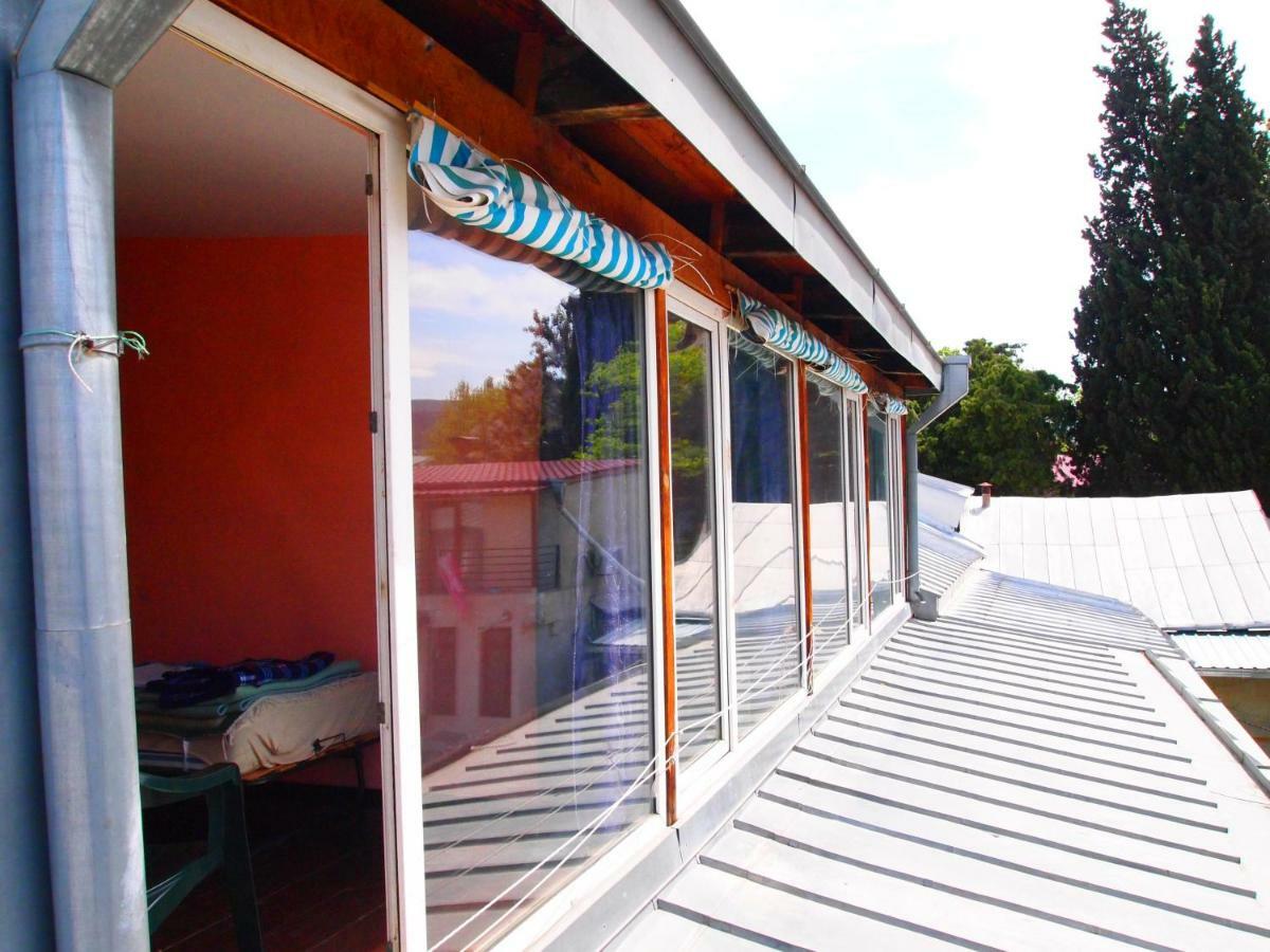 Green Stairs Guest house Tbilisi Buitenkant foto